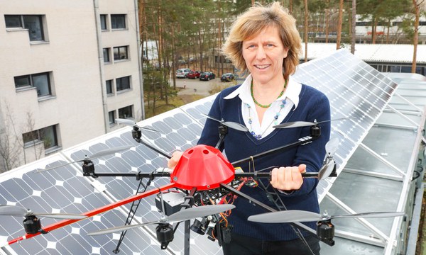 Claudia Buerhop-Lutz with drone
